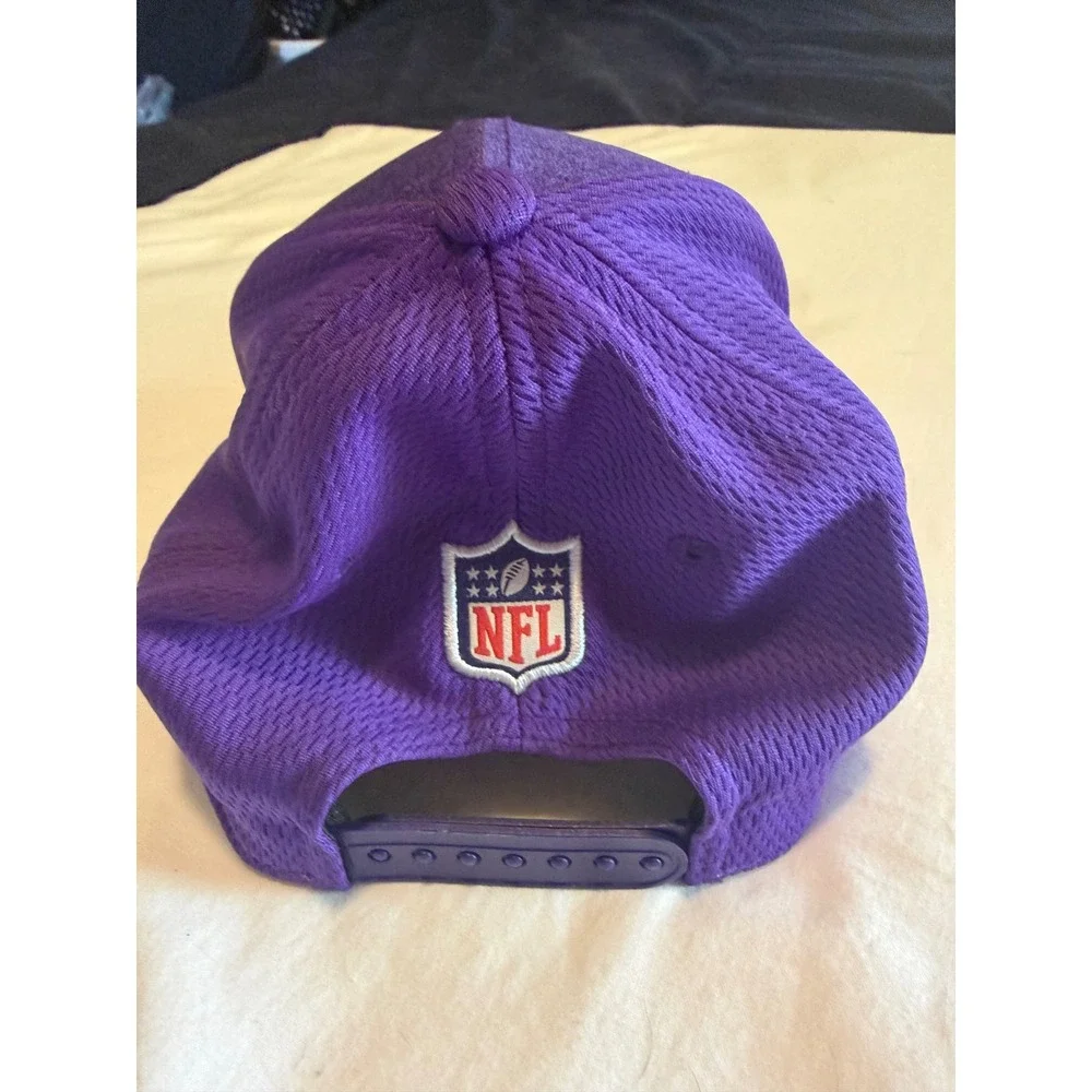 New Era Minnesota Vikings NFL Youth 9FORTY Snapback‎ Hat Purple Norseman Logo